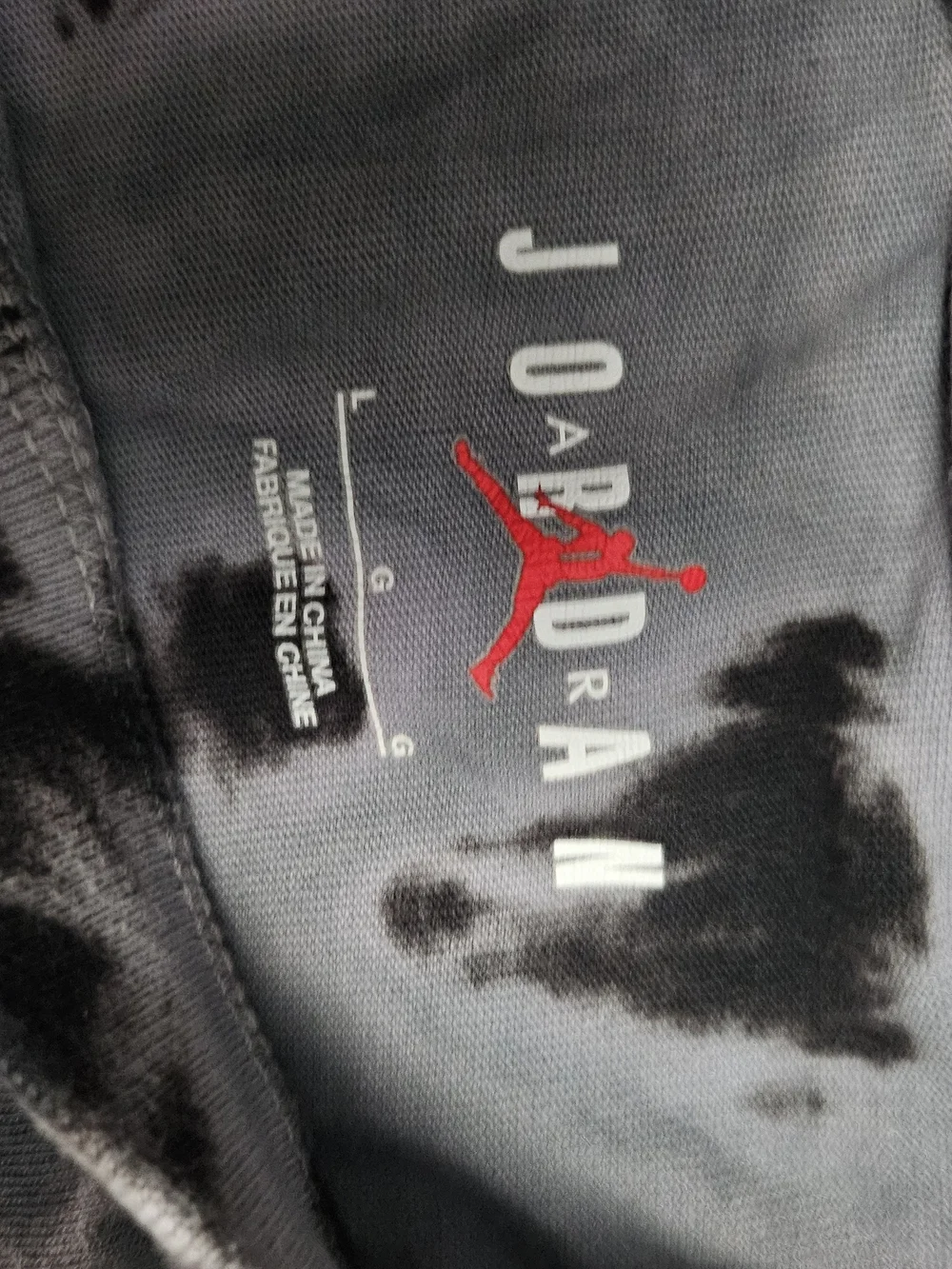 Jordan Men’s Black & Gray Tie-Dye Graphic T-Shirt